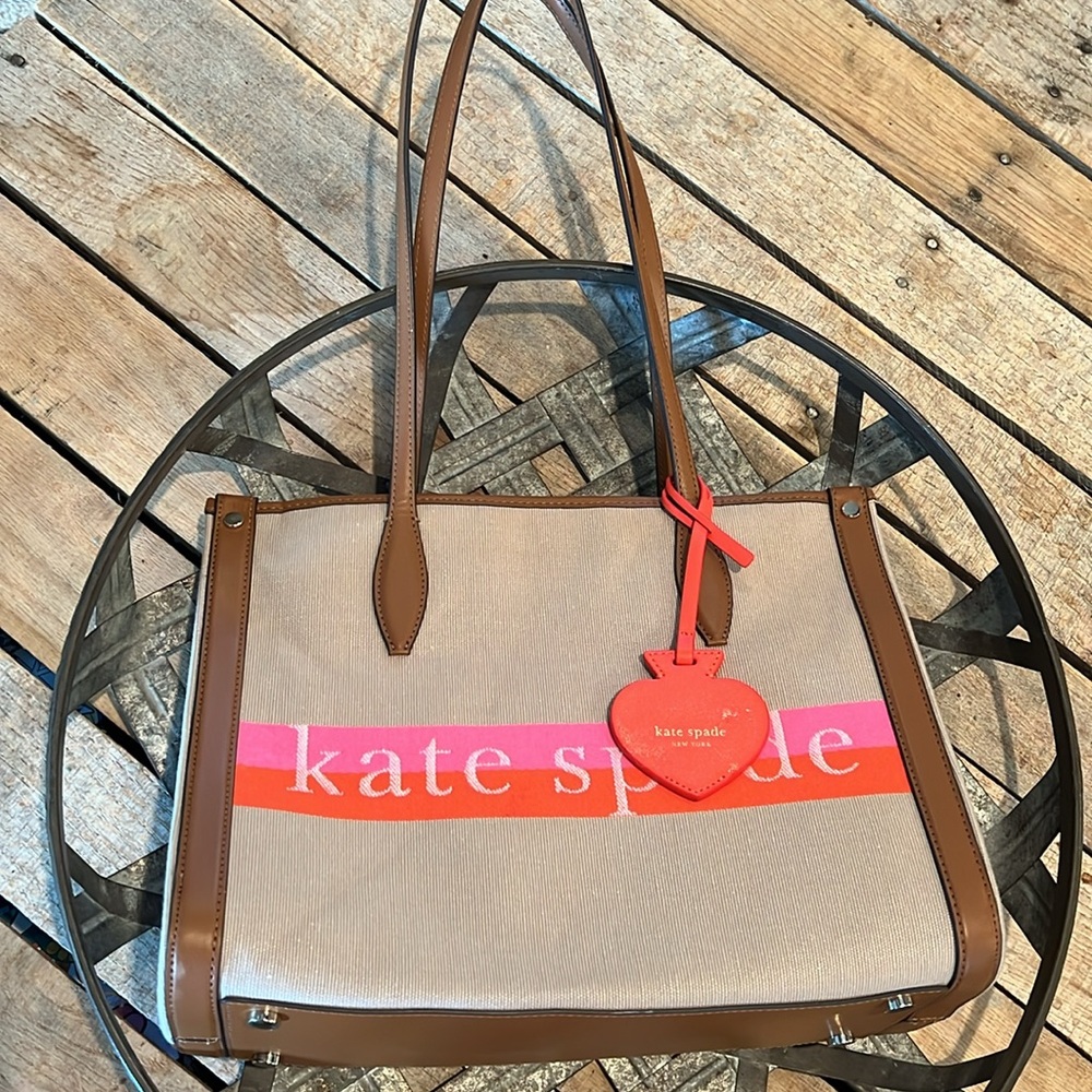 Kate Spade Tan and Pink Tote Bag GUC, see photos for a few minor blemishes . - Picture 2 of 7